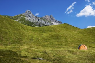 Mountain landscape and single tent, Auenfeldalpe, Warth, Bregenzerwald, Vorarlberg, Alps, Austria