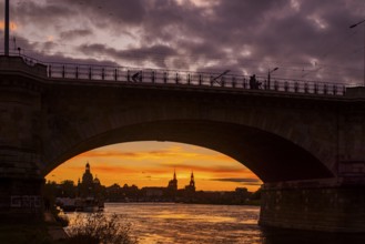 Dramatic evening sky over the silhouette of Dresden, Dresden, Saxony, Germany