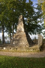 Lichtenstein Castle Memorial, the rocks of the Alb, geology, Lichtenstein, Swabian Jura,