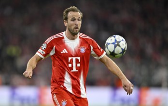 Harry Kane FC Bayern Munich FCB (09) Action on the ball Champions League, Allianz Arena, Munich,
