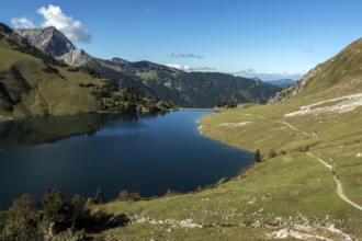 Traualpsee, right hiking trail to Obere Traualpe, Allgäu Alps, Tannheim, Tyrol, Austria
