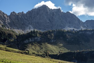 Landscape at Traualpsee, behind Lachenspitze, Allgäu Alps, Tannheim, Tyrol, Austria