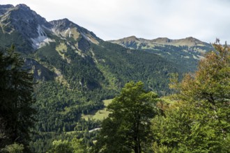 View of Stillachtal, behind Fellhorn, Schlappoldkopf and Söllerkopf, Oberstdorf, Oberallgäu,