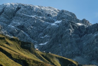 Bockkarkopf, down center Waltenberger Haus, Allgäu Alps, Oberstdorf, Oberallgäu, Allgäu, Bavaria