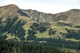 View of Fellhorn with Fellhornbahn station Schlappoldkopf, Oberstdorf, Oberallgäu, Allgäu, Bavaria