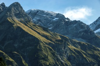Bockkarkopf, center of Waltenberger Haus, Allgäu Alps, Oberstdorf, Oberallgäu, Allgäu, Bavaria