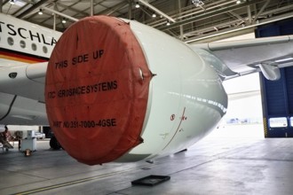 Flight readiness of the Federal Government Airbus A350 Federal Chancellor Triebwerk