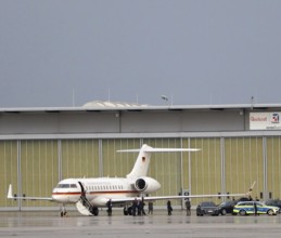 Federal Chancellor arrived in Stuttgart and Heilbronn with VIP jet from Berlin Bombardier