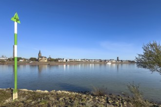 View of the town of Emmerich from the west bank of the Rhine with St. Martini church on the left,