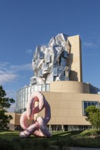 Luma, 56 m high irregular tower designed by Frank Gehry, tower in the style of Deconstructionism,