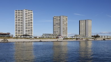 Skyscrapers on Südstrand, built in the 60s and 70s, Fehmarn Island, 18.10.2025, Fehmarn,