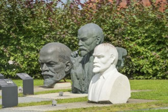 Lenin, bronze statues from Soviet times, History Museum, Estonian History Museum Maarjamäe Palace,