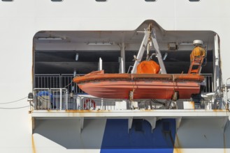 Free-hanging lifeboat of the ferry Stena Scandinavica, Kiel harbour, detail, Kiel Fjord,