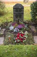 Grave, tombstone, Willi Bleicher, German resistance fighter against National Socialism, later head