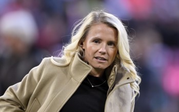 TV expert presenter Julia Simic, portrait of German Classico, FC Bayern Munich FCB versus Borussia