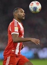 Jonathan Tah FC Bayern Munich FCB (04) action on the ball Deutscher Classico, FC Bayern Munich FCB