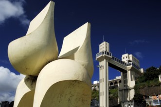 Monumento de Mário Cravo e Elevador Lacerda, Salvador, Bahia, Brazil