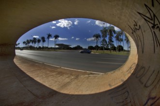 Bus stop, Eixo Monumental, Brasília, DF, Brazil