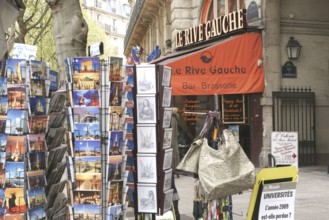 City, Shelves, Place Saint-Michel, 6ème arrondissement, (75006), Paris, France