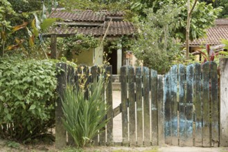 House, Gate of Wood, North coast, Camburi, São Paulo, Brazil
