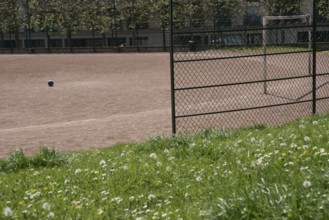 Field, Ball, Parc des Glacières, Bolougne-Billancourt, Hauts-de-Seine (92), Ile de France, France