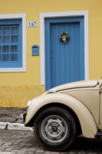 House, Volkswagen bug, 29/12/2009, São Luís do Paraitinga, São Paulo, Brazil