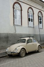 House, Volkswagen bug, 29/12/2009, São Luís do Paraitinga, São Paulo, Brazil