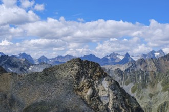 View from the summit of the Gaislachkogel of the Äußere Schwarze Schneid and the picturesque