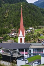 View of the town center with Gothic parish church from 1288, Sölden, Ötztal, Tyrol, Austria