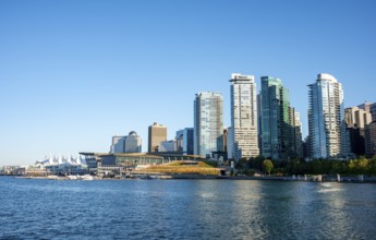 Skyline, skyscrapers on the promenade, Coal Harbour, Vancouver, British Columbia, Canada