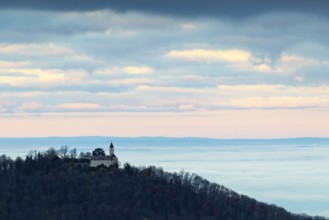 Inversion weather, fog, sunrise, autumn, view from Breitenstein to Teck Castle, Ochsenwang, Swabian