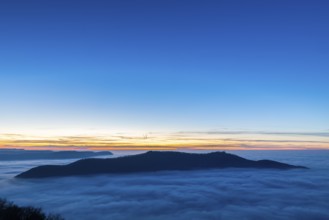 Inversion weather, fog, sunset, autumn, view from Breitenstein, Ochsenwang, Swabian Jura,