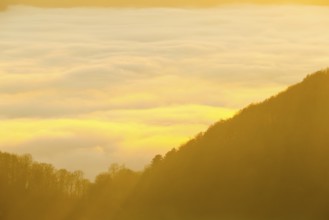 Inversion weather, fog, sunset, autumn, Breitenstein, Ochsenwang, Swabian Alps, Baden-Württemberg,