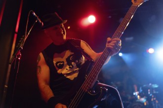 Alan Robert, bass player from Life of Agony, live on 30 Years of Ugly Tour at Berlin's Columbia