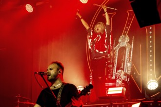 Hannes Braun, singer of the band Kissin' Dynamite live on Back with a Bang World Tour at Capitol