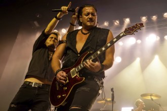 Hannes Braun (singer) and Jim Müller (guitarist) from the band Kissin' Dynamite live on Back with a