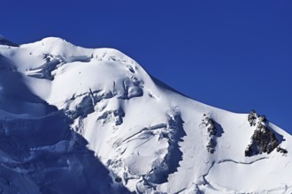 Detailed view of snow-covered Mont-Blanc, Aiguille du Midi mountain station viewing platform,