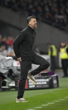 Coach coach Sandro Wagner FC Augsburg FCA gesture on the sidelines VfB Stuttgart MHPArena, MHP