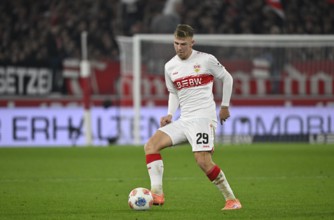 Finn Jeltsch VfB Stuttgart (29) Action on the ball MHPArena, MHP Arena Stuttgart,