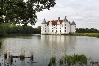 Glücksburg Castle, residential castle, moated castle with museum, Renaissance architecture,