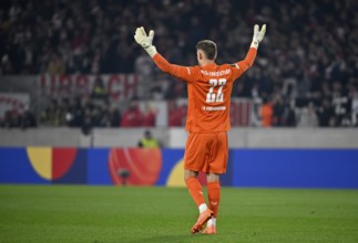 Goalkeeper Timon Wellenreuther Feyenoord Rotterdam (22) gesture gesture from behind Europa League,