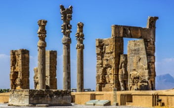 Gate of all countries with winged hybrids, Persepolis