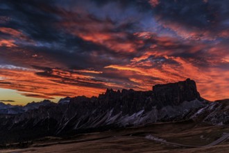 Dawn, clouds, sunrise, mountains, autumn, Giau Pass, Croda da Lago, Dolomites, Italy