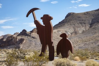 Beatty, Nevada - Art is the attraction in Rhyolite, a town that boomed briefly after gold was