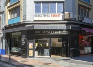 Detectives Servet detective agency in city centre of Zaragoza, Aragon, Spain, Europe above La
