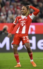 Sacha Böy FC Bayern Munich FCB (23) Disappointment disappointed after missed goal opportunity