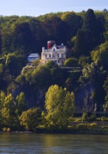 Marienfels Castle with Rhine, former residence of entertainer Thomas Gottschalk, Remagen,