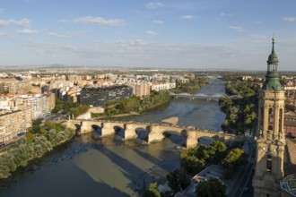 View looking down of historic Stone Bridge, Puente de Piedra, spanning the River Ebro, Zaragoza,