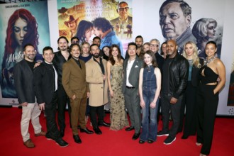 Timur Örge, Charleen Weiss, Ronald Nitschke, Erkan Acar and Michael David Pate with cast and team,