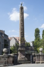 Obelisk with Dove of Peace, Charles Bridge, Old Town, Nuremberg, Middle Franconia, Franconia,